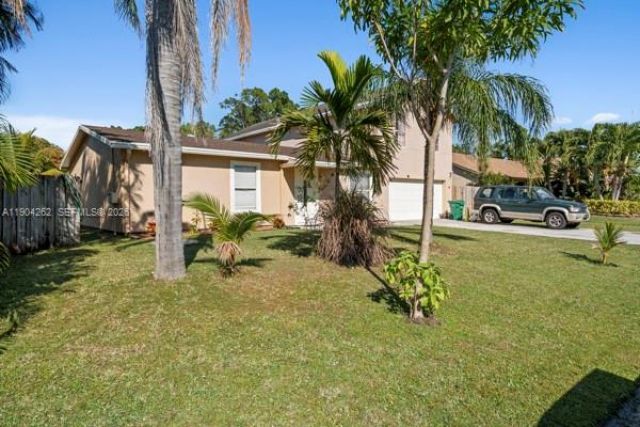 707 SE Karrigan Ter, Port Saint Lucie, FL 34983 Photo