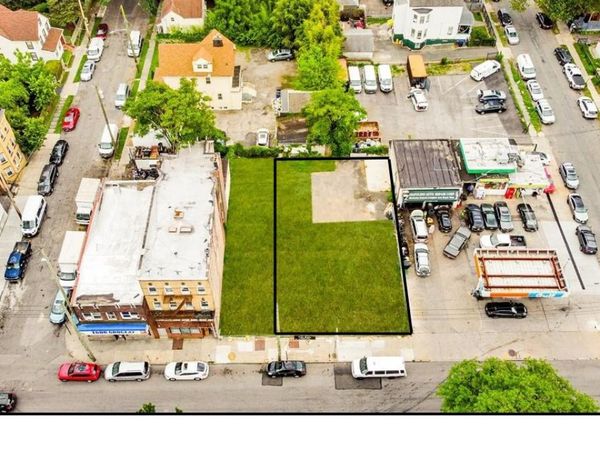 24 Mount Vernon Avenue, Mount Vernon, NY 10550