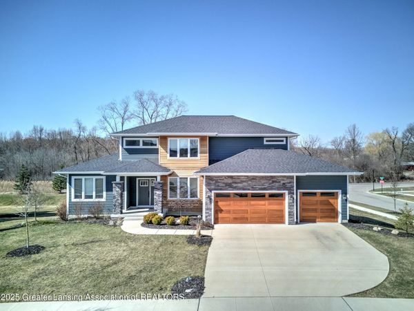 6101 Sleepy Hollow Lane, East Lansing, MI 48823