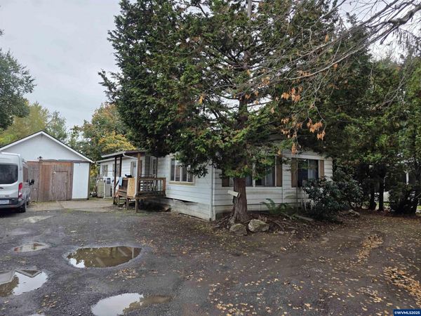 4490 Monroe Av NE, Salem, OR 97301