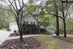 132 Forts Pond Road photo 4