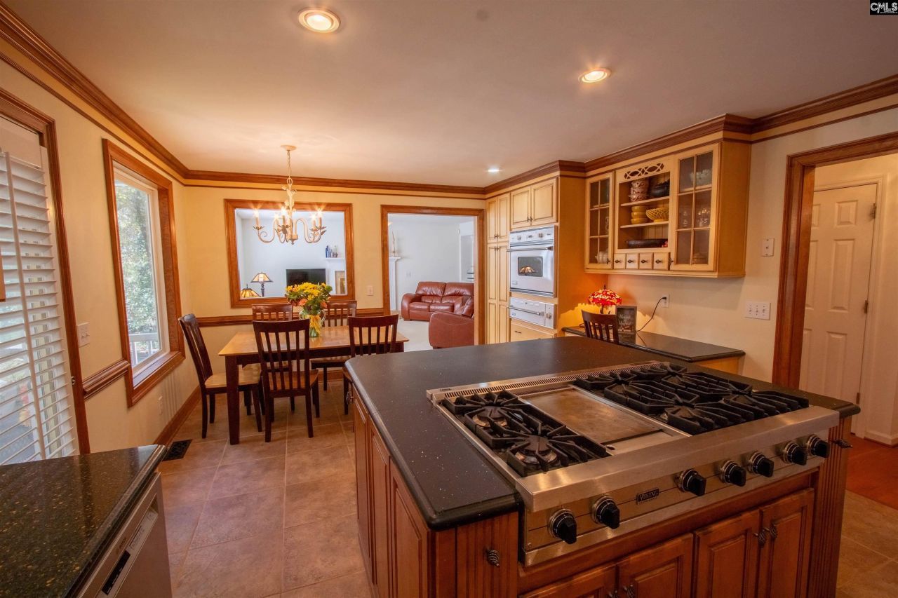 132 Forts Pond Road Photo 6