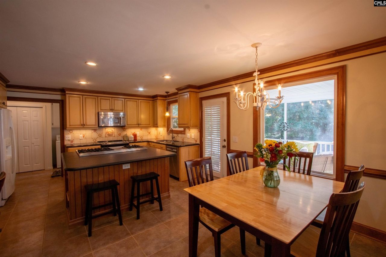 132 Forts Pond Road Photo 9