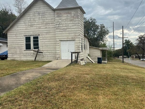 717 S Bell Avenue, Shawnee, OK 74801