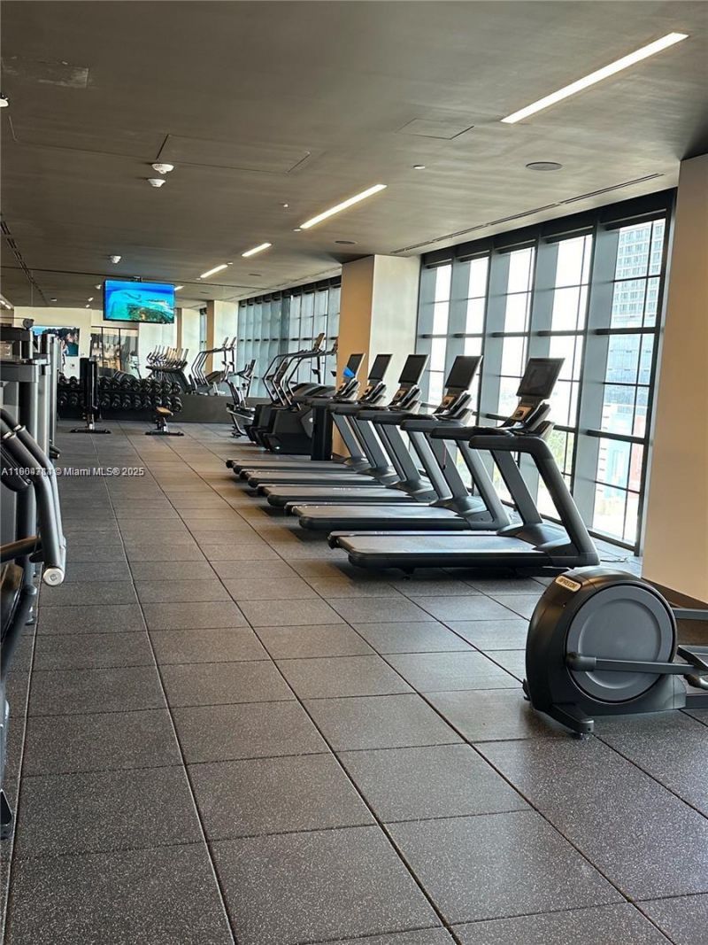 159 NE 6th St, Unit 2404, Miami, FL 33132 Photo