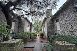 404 75th Ave N photo 4