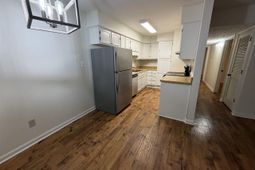 404 75th Ave N photo 4