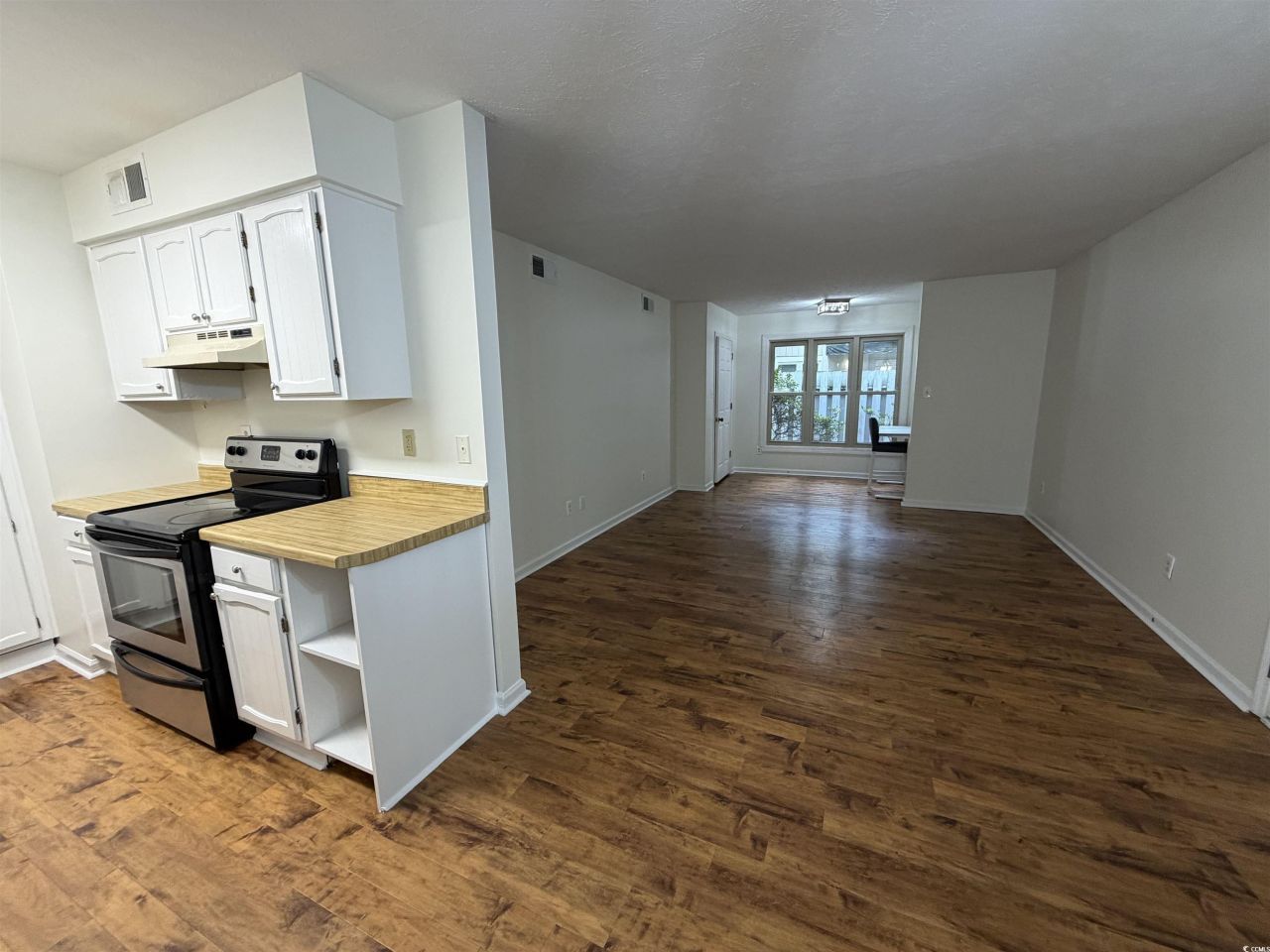 404 75th Ave N Photo 5