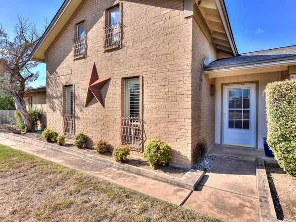 118 Oak Ridge CIR, Georgetown, TX 78628
