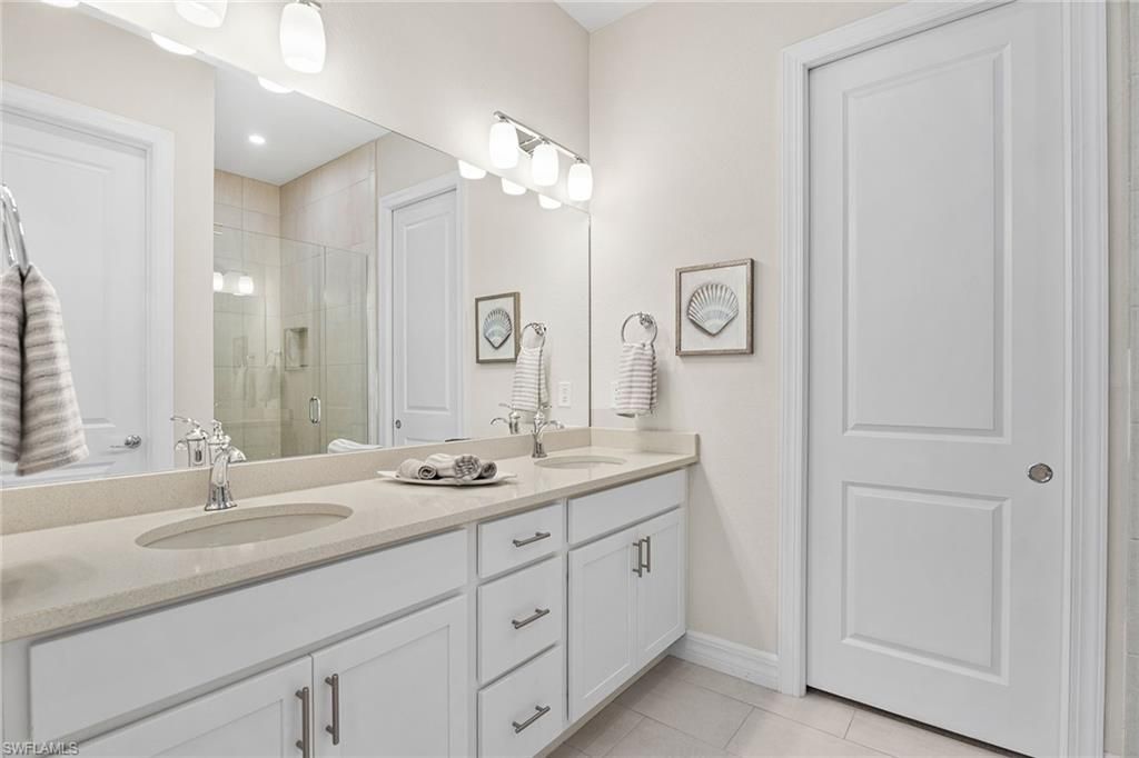 238 Indies Dr E, Unit 201, Naples, FL 34114 Photo