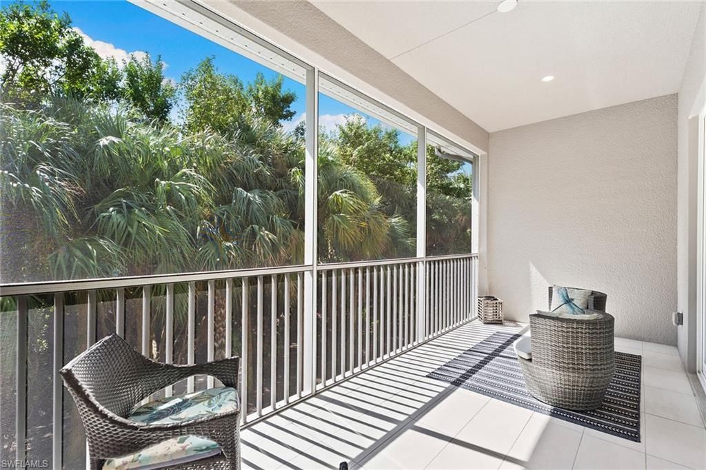 238 Indies Dr E, Unit 201, Naples, FL 34114 Photo