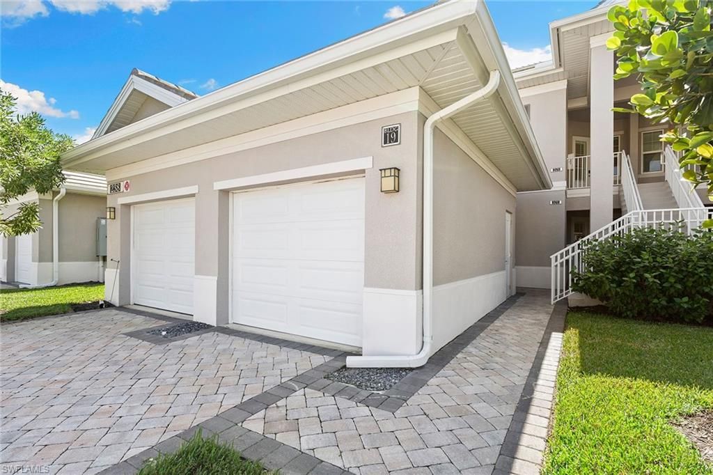 238 Indies Dr E, Unit 201, Naples, FL 34114 Photo