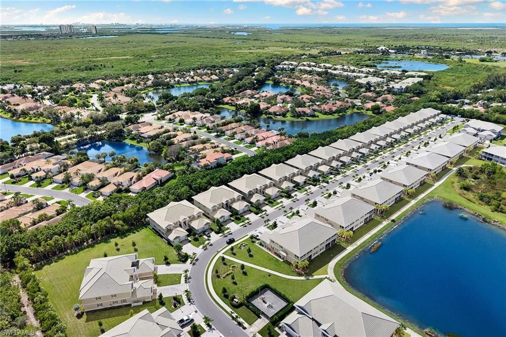 238 Indies Dr E, Unit 201, Naples, FL 34114 Photo