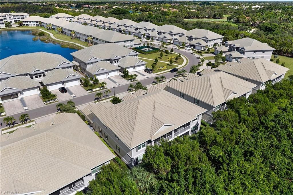 238 Indies Dr E, Unit 201, Naples, FL 34114 Photo