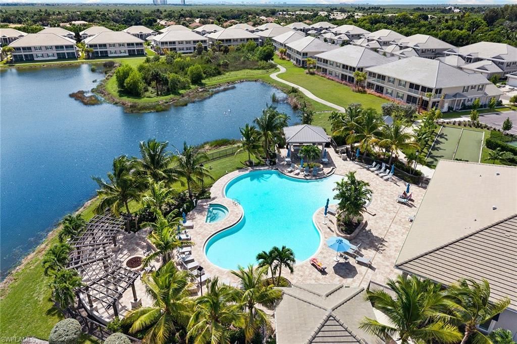 238 Indies Dr E, Unit 201, Naples, FL 34114 Photo