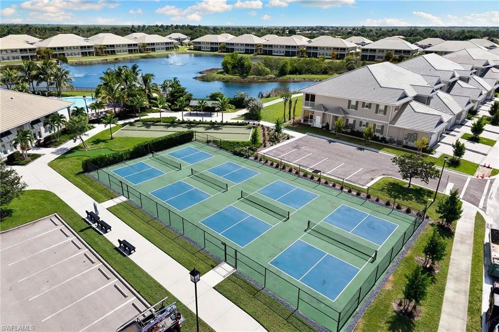 238 Indies Dr E, Unit 201, Naples, FL 34114 Photo