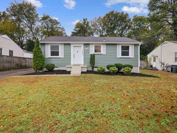5637 Meadowcrest Ln, Nashville, TN 37209