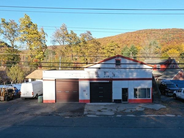 173 Westfield Rd, Russell, MA 01071