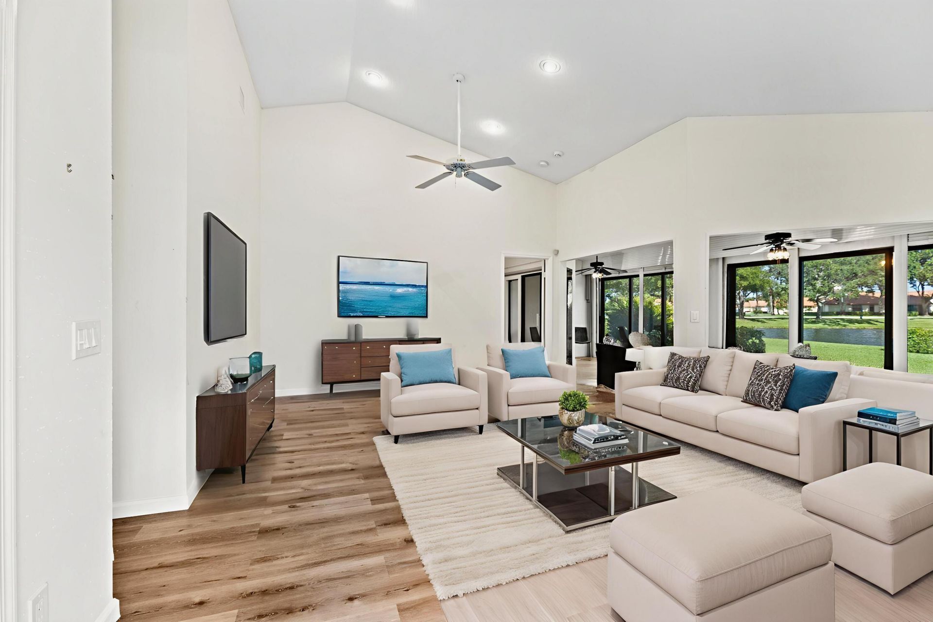 8261 Waterline Drive, Boynton Beach, FL 33472 Photo