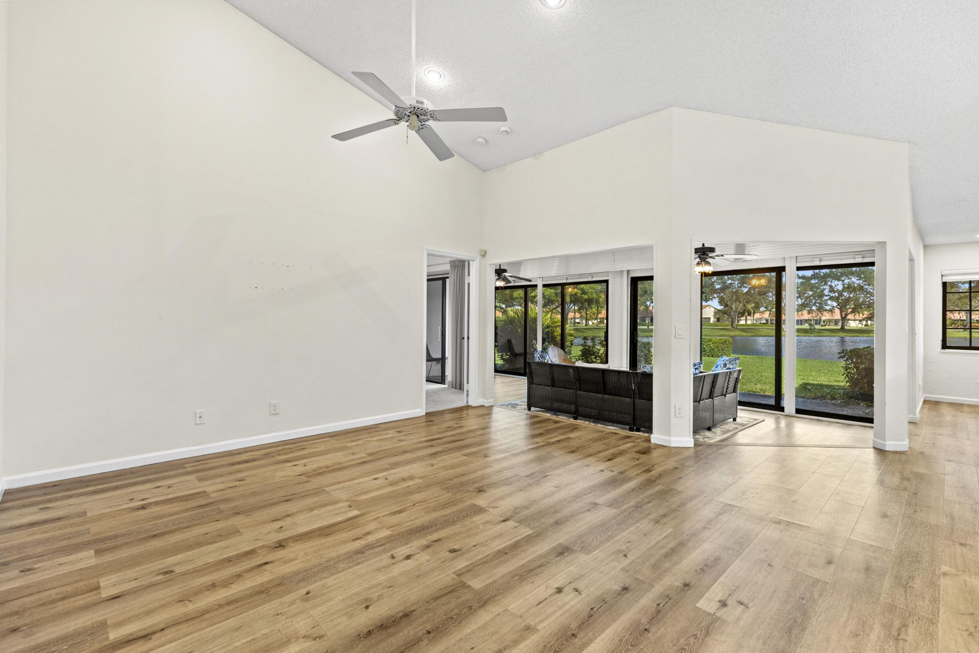 8261 Waterline Drive, Boynton Beach, FL 33472 Photo