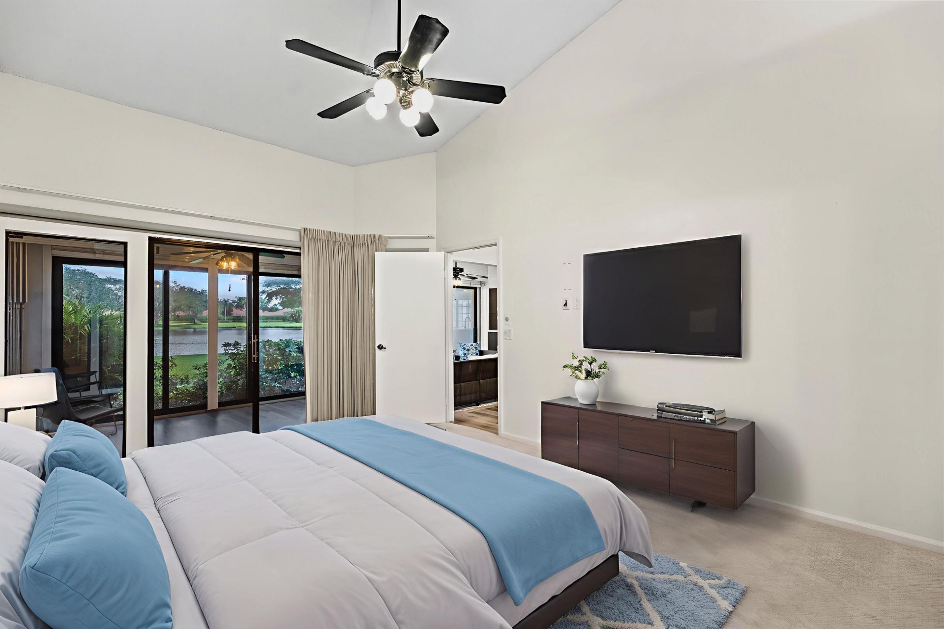 8261 Waterline Drive, Boynton Beach, FL 33472 Photo