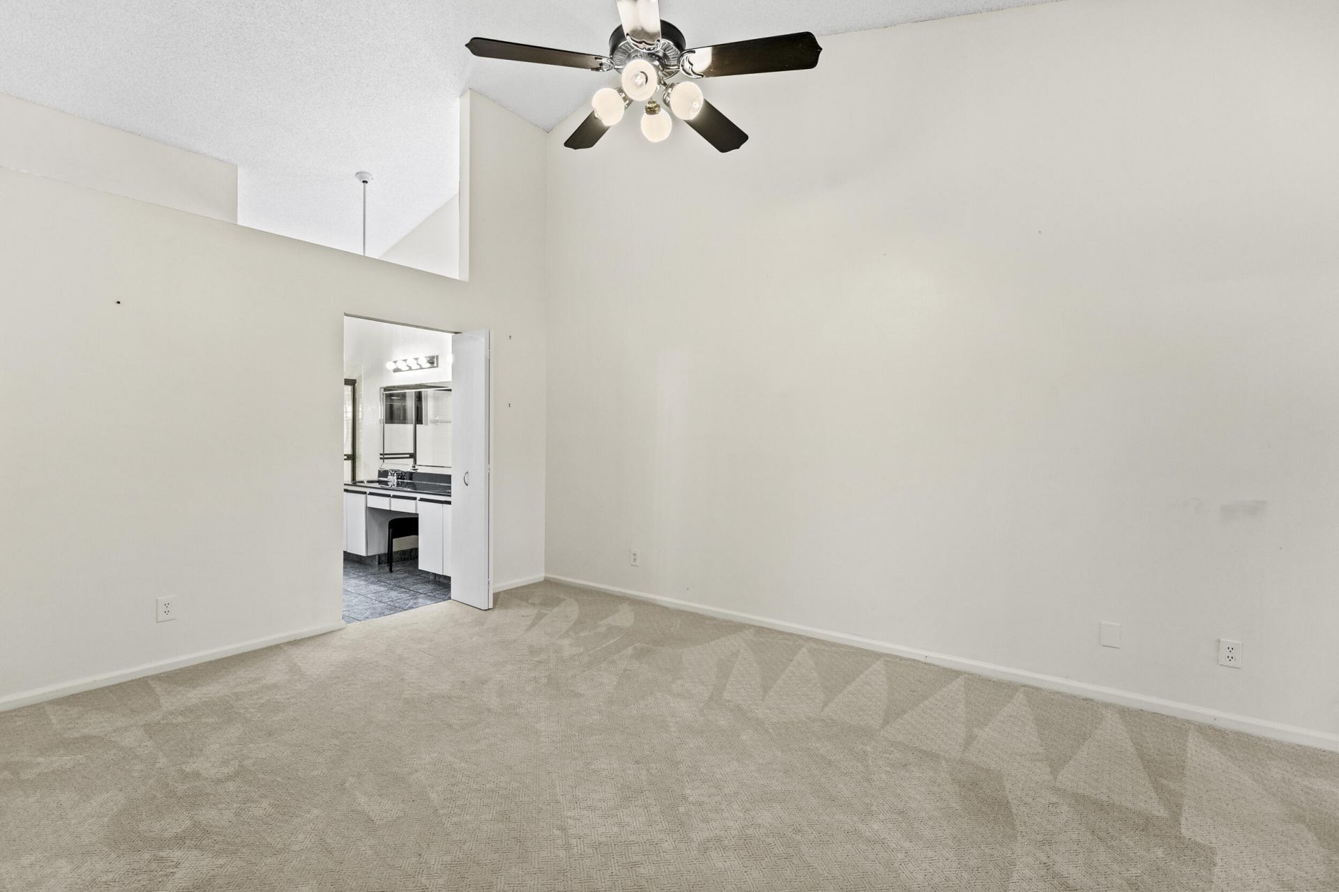 8261 Waterline Drive, Boynton Beach, FL 33472 Photo