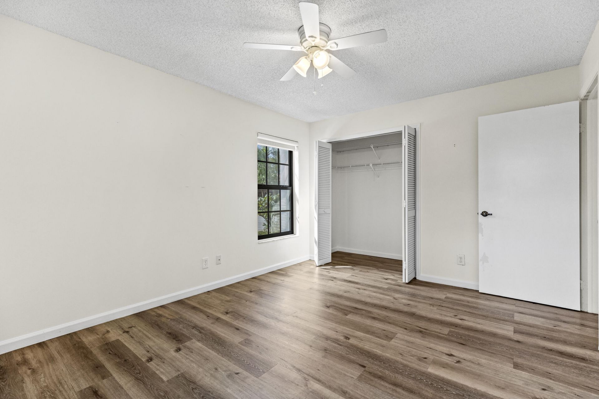 8261 Waterline Drive, Boynton Beach, FL 33472 Photo