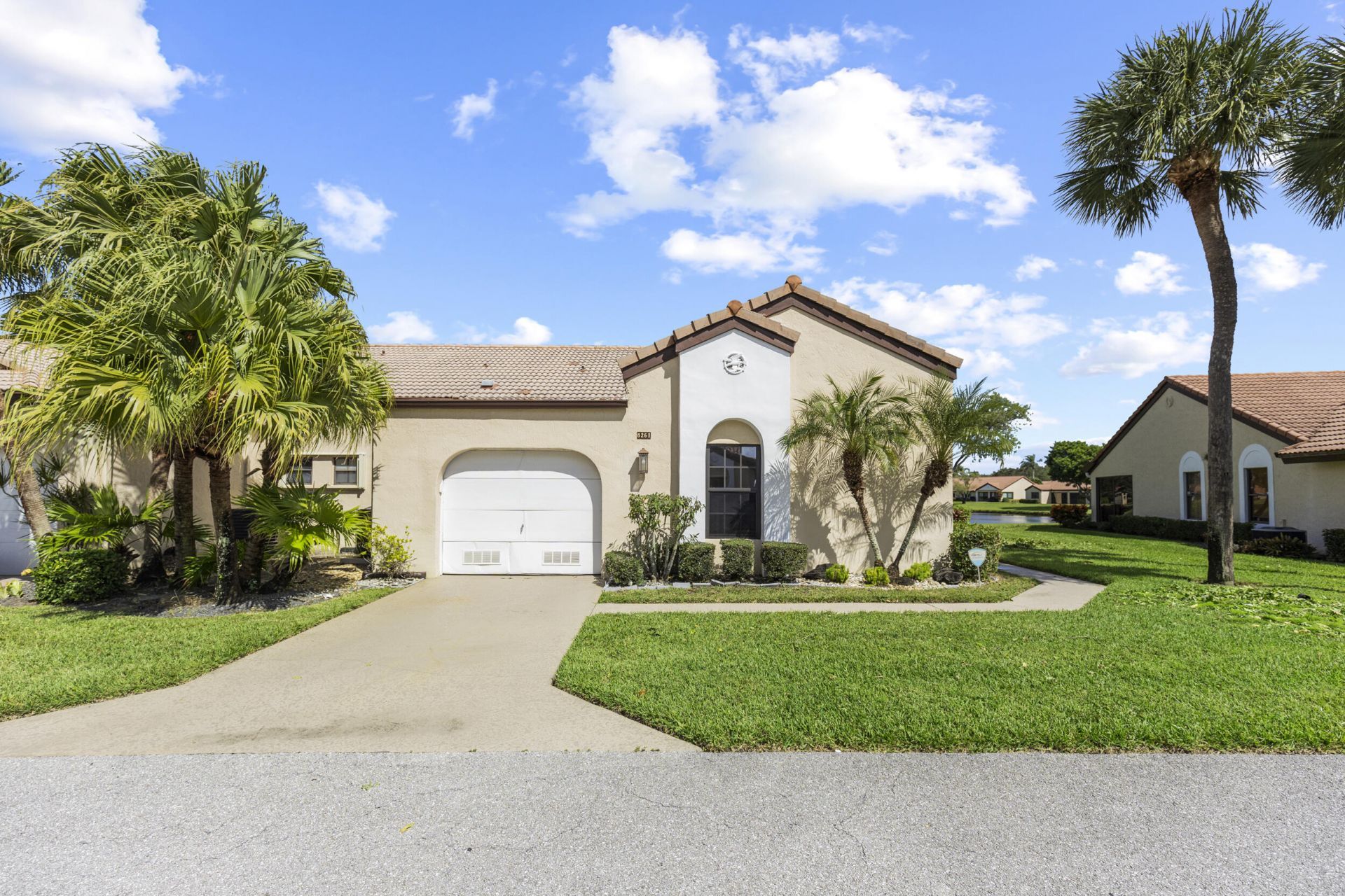 8261 Waterline Drive, Boynton Beach, FL 33472 Photo