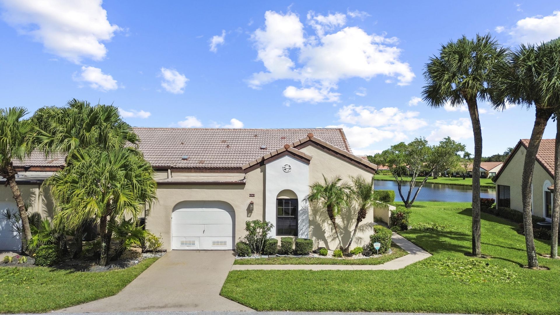 8261 Waterline Drive, Boynton Beach, FL 33472 Photo
