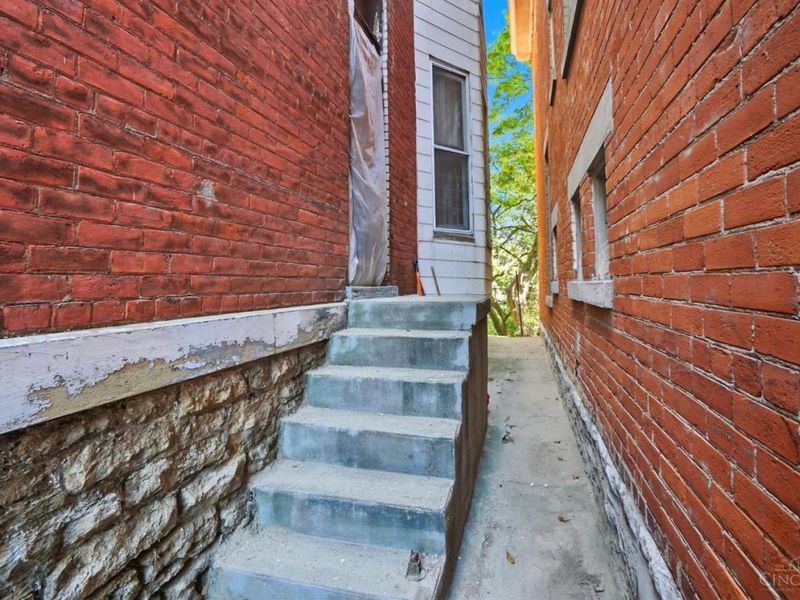 2226 Kenton Street, Cincinnati, OH 45206 Photo 17