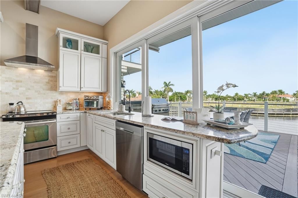 5886 Shell Cove Dr, Cape Coral, FL 33914 Photo