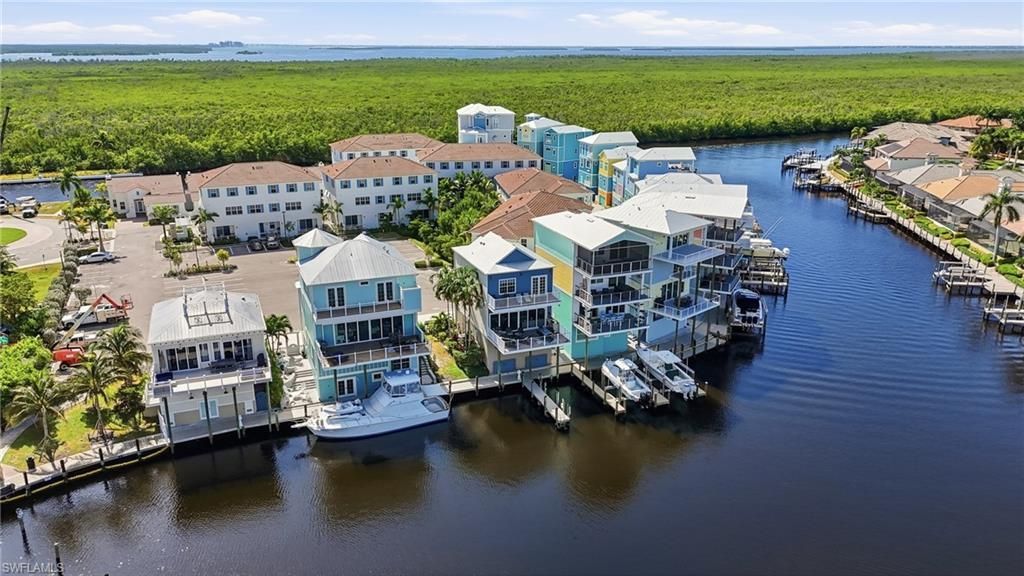 5886 Shell Cove Dr, Cape Coral, FL 33914 Photo