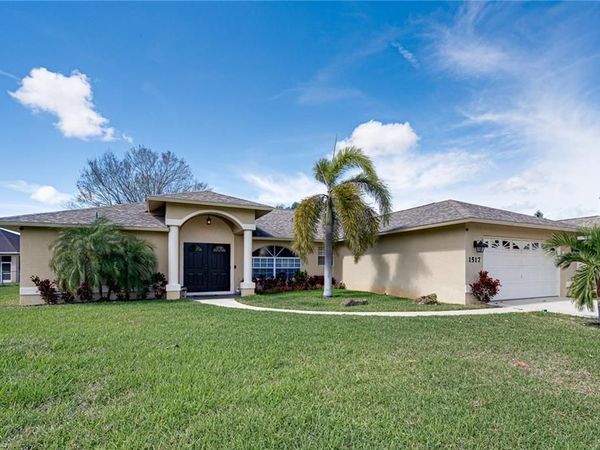 1517 Graduate CT , LEHIGH ACRES, FL 33971