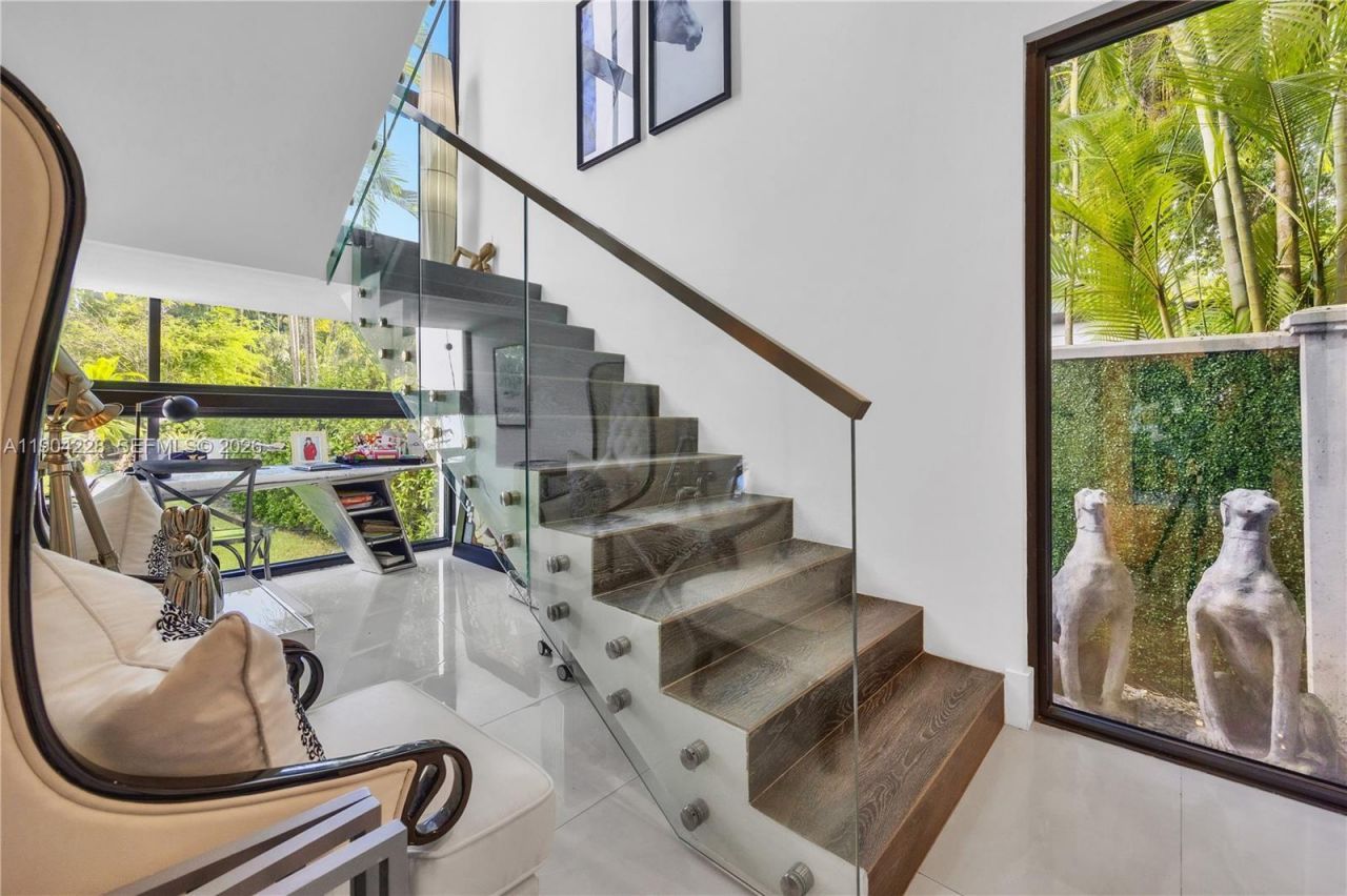 3764 Carmen Ct, Miami, FL 33133 Photo