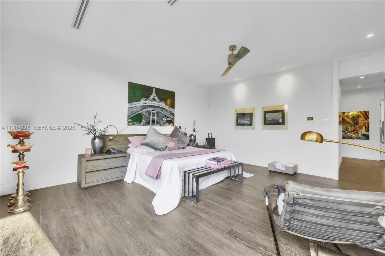 3764 Carmen Ct, Miami, FL 33133 Photo