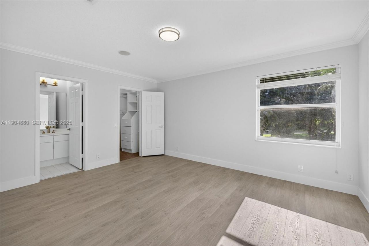 1781 Harbor Pointe Cir, Weston, FL 33327 Photo