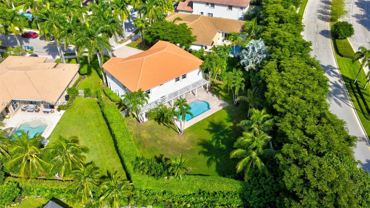 1781 Harbor Pointe Cir, Weston, FL 33327 Photo