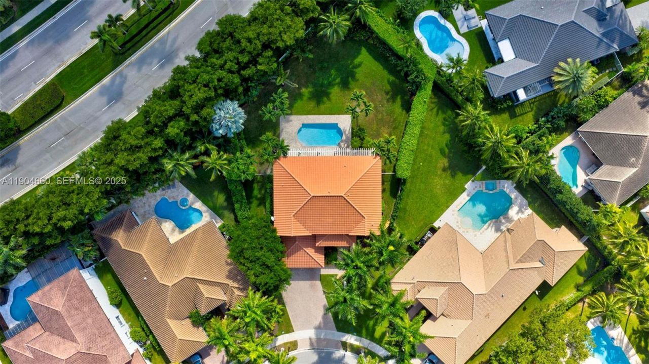 1781 Harbor Pointe Cir, Weston, FL 33327 Photo