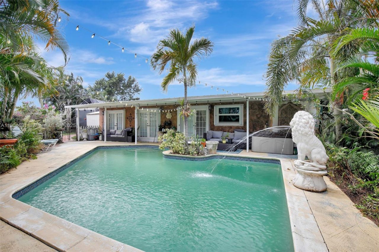 421 NW 77th Way, Pembroke Pines, FL 33024 Photo