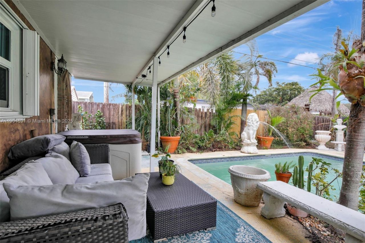 421 NW 77th Way, Pembroke Pines, FL 33024 Photo