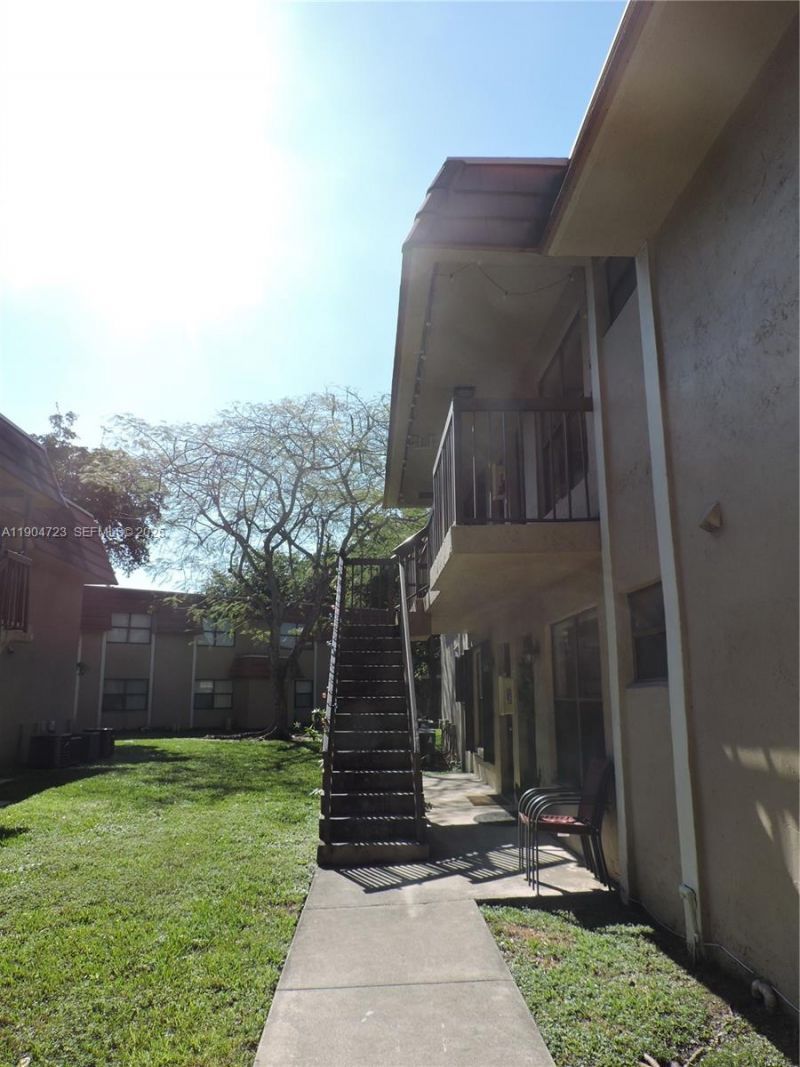 14867 SW 104th St, Unit 24-21, Miami, FL 33196 Photo