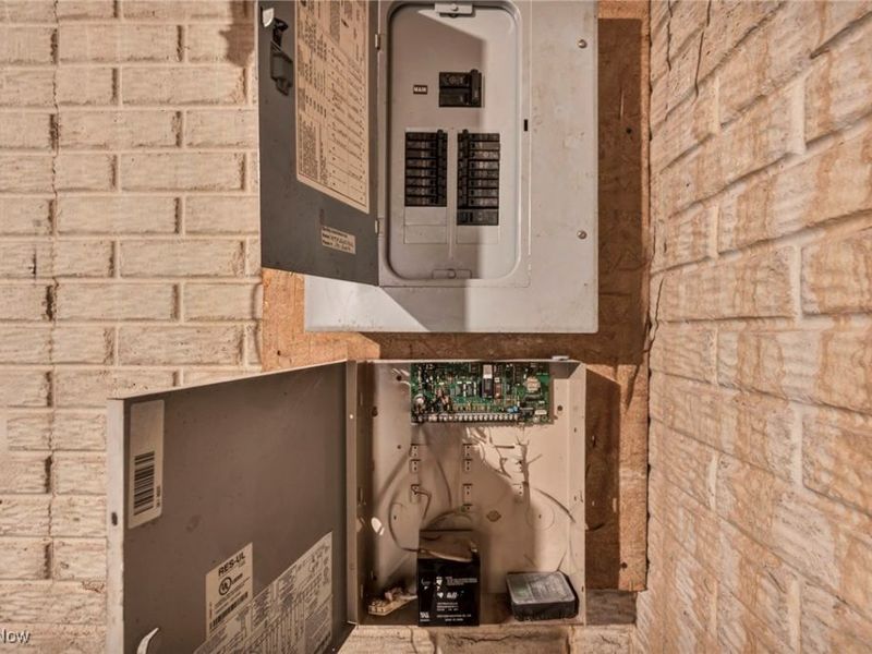 2364 E 59th Street, Cleveland, OH 44104 Photo 34