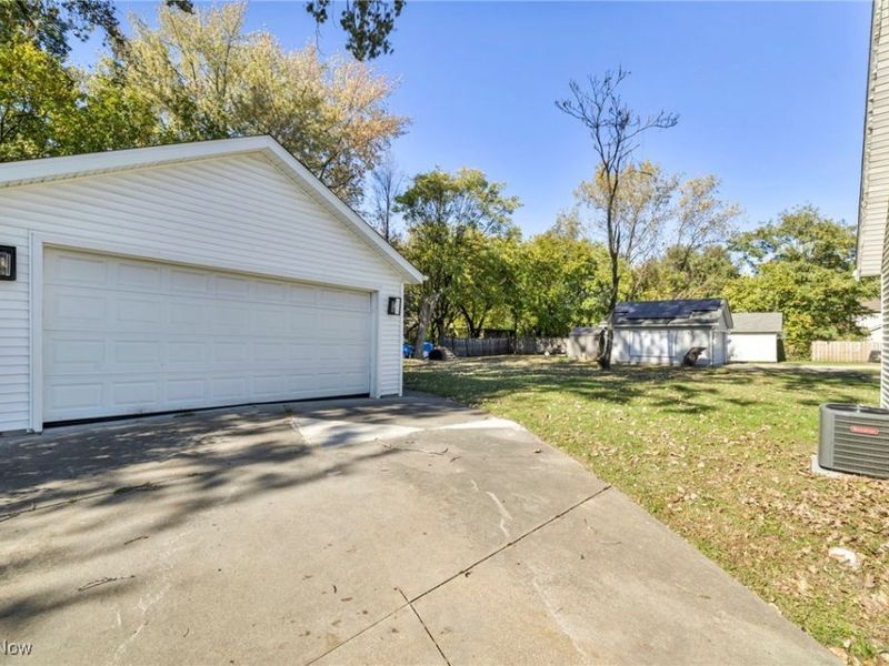 2364 E 59th Street, Cleveland, OH 44104 Photo 37