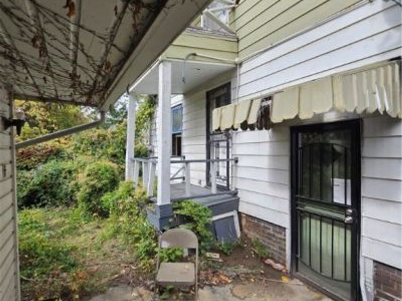 13508 Mann Avenue, Cleveland, OH 44112 Photo 2