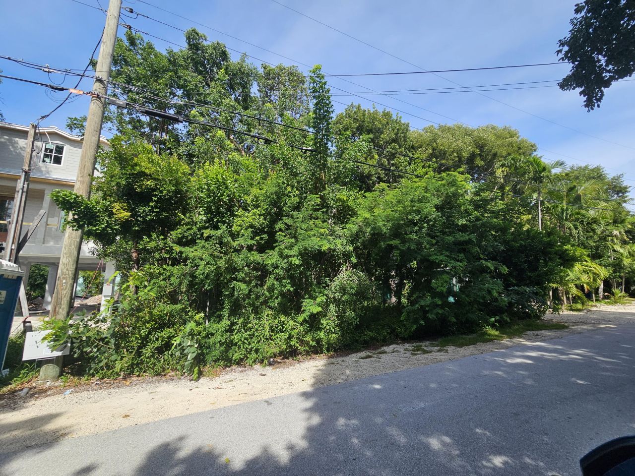 134 S Bay Harbor Drive, Key Largo, FL 33037 Photo