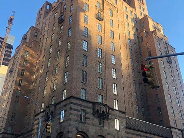 140 E 63rd Street E, Unit 6C, New York (Manhattan), NY 10065