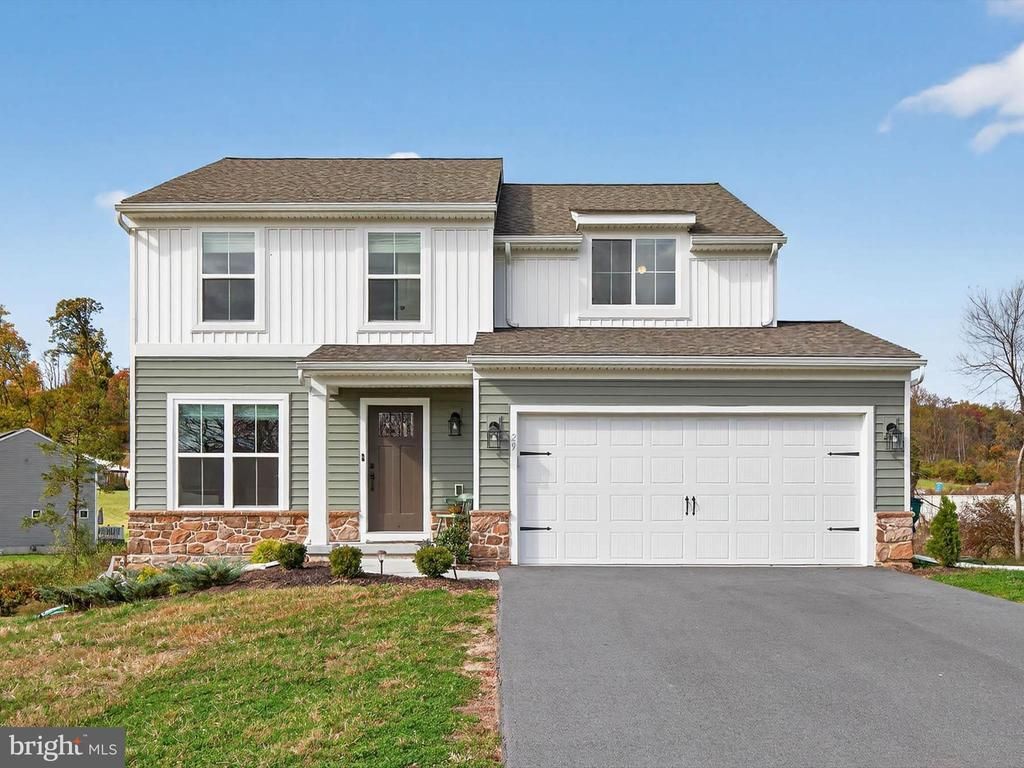 29 LADDERBACK LANE Reading, PA 19606