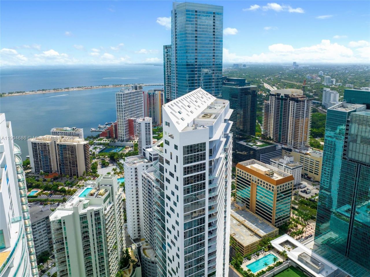 1300 Brickell Bay Dr, Unit 2403, Miami, FL 33131 Photo
