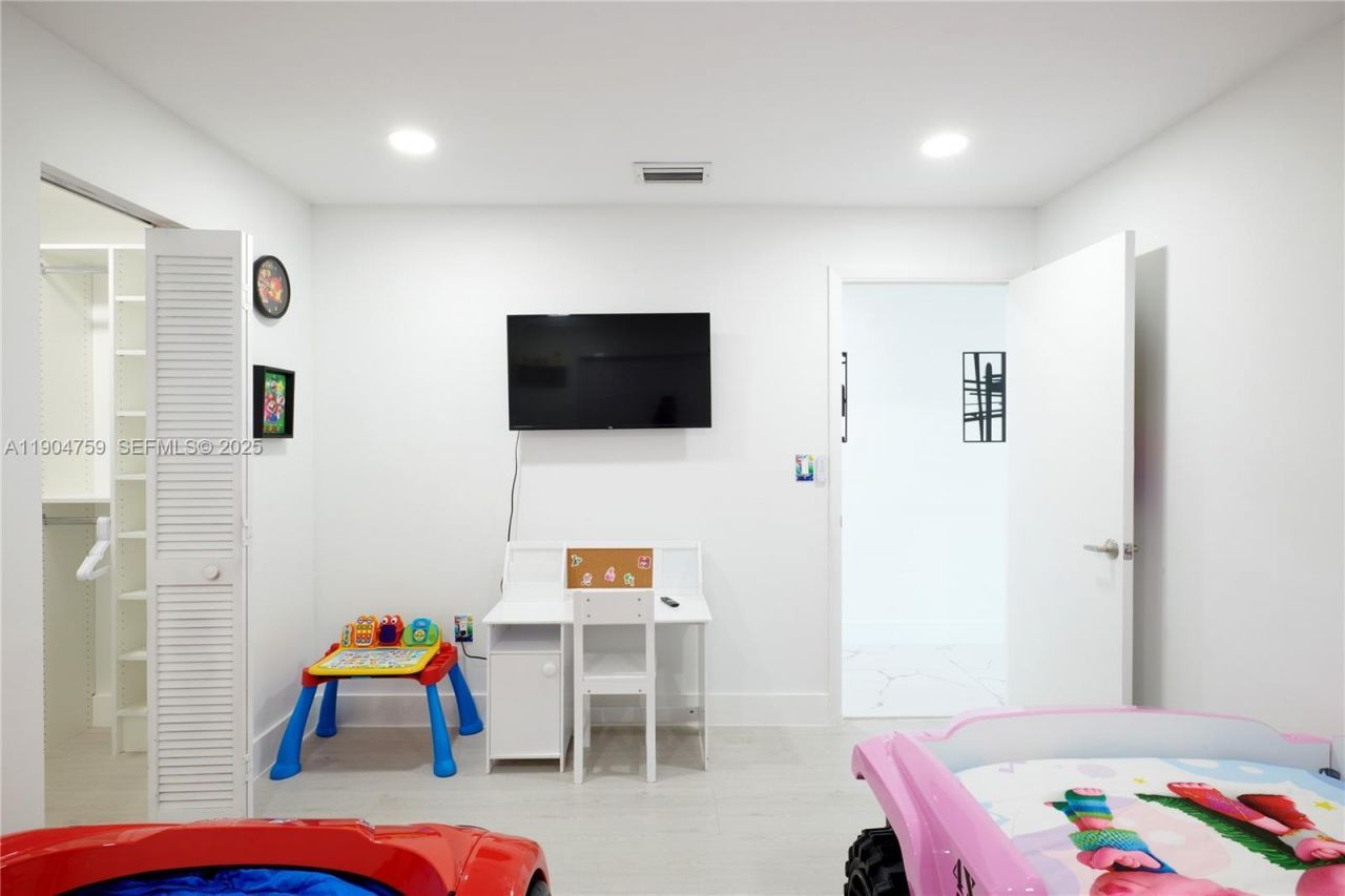 2980 SW 141st Ct, Miami, FL 33175 Photo