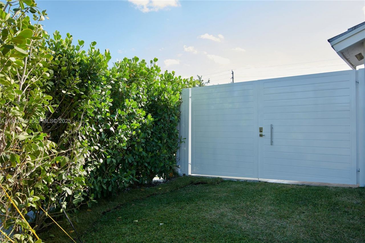 2980 SW 141st Ct, Miami, FL 33175 Photo